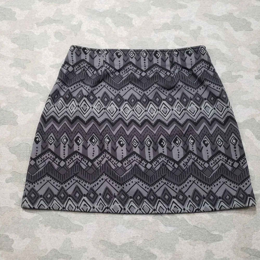Athleta Skirt Womens Small Gray Geo Print‎ Pull On Stretch Midi